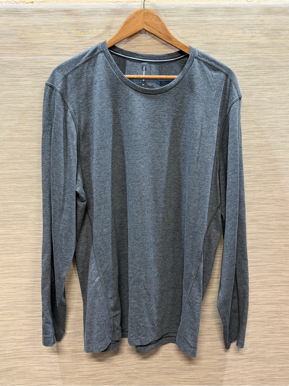 Ten Thousand Durable Long Sleeve Tee Performance Athleisure Men’s XL